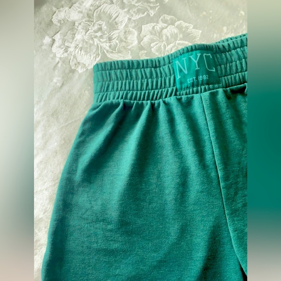 Green Short - Picture 3 of 3